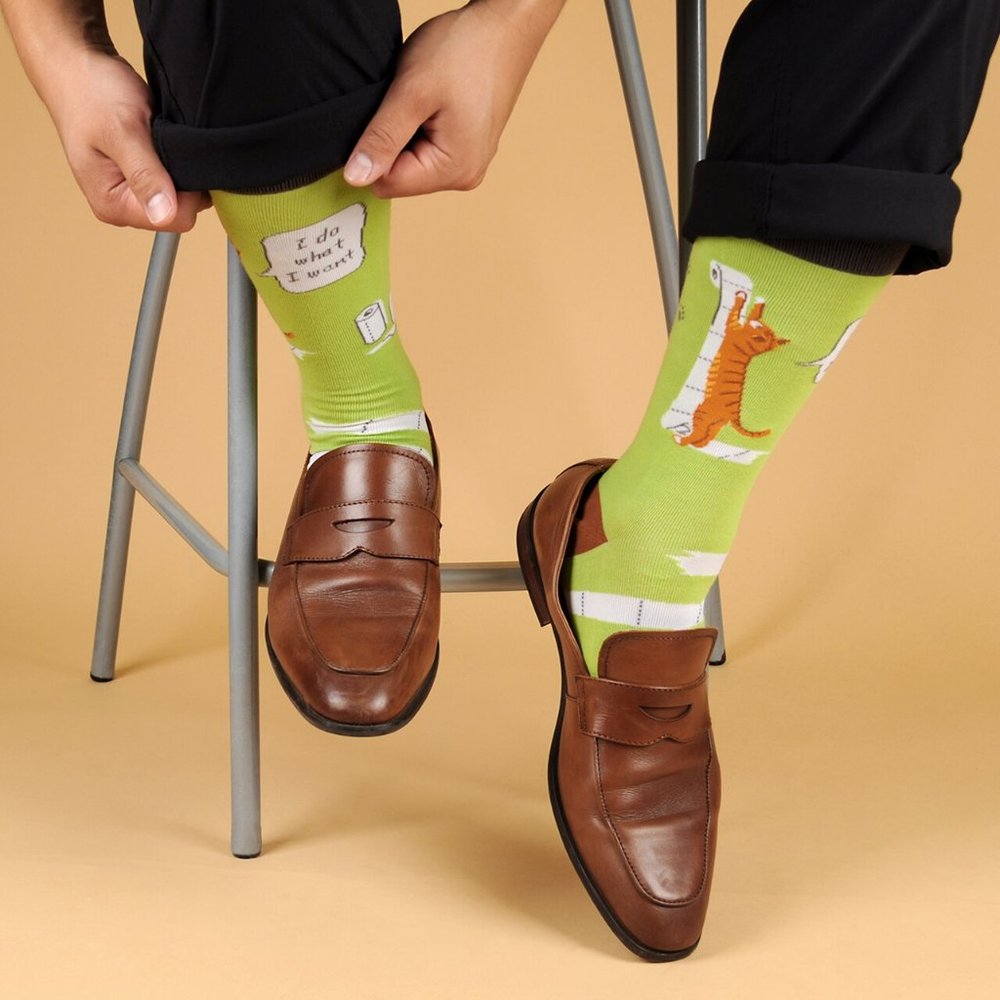 Covid-19 -Toilet Paper- Novelty Socks L/XL - Picture 4 of 10